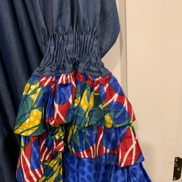 Beautiful Dress from Nigeria - Picture 2 of 4